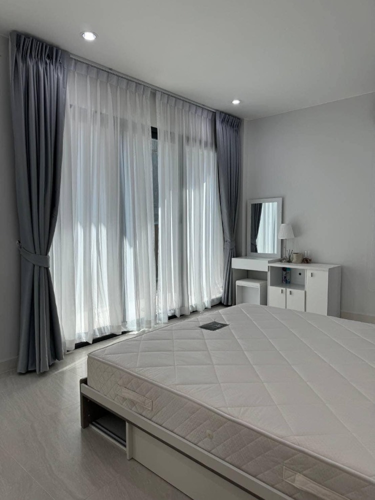 ทาวน์โฮม บ้านกลางเมือง คลาสเซ่ สุขุมวิท 77 / 3 ห้องนอน (ขาย), Baan Klang Muang Classe Sukhumvit 77 / Townhome 3 Bedrooms (FOR SALE) HL1632