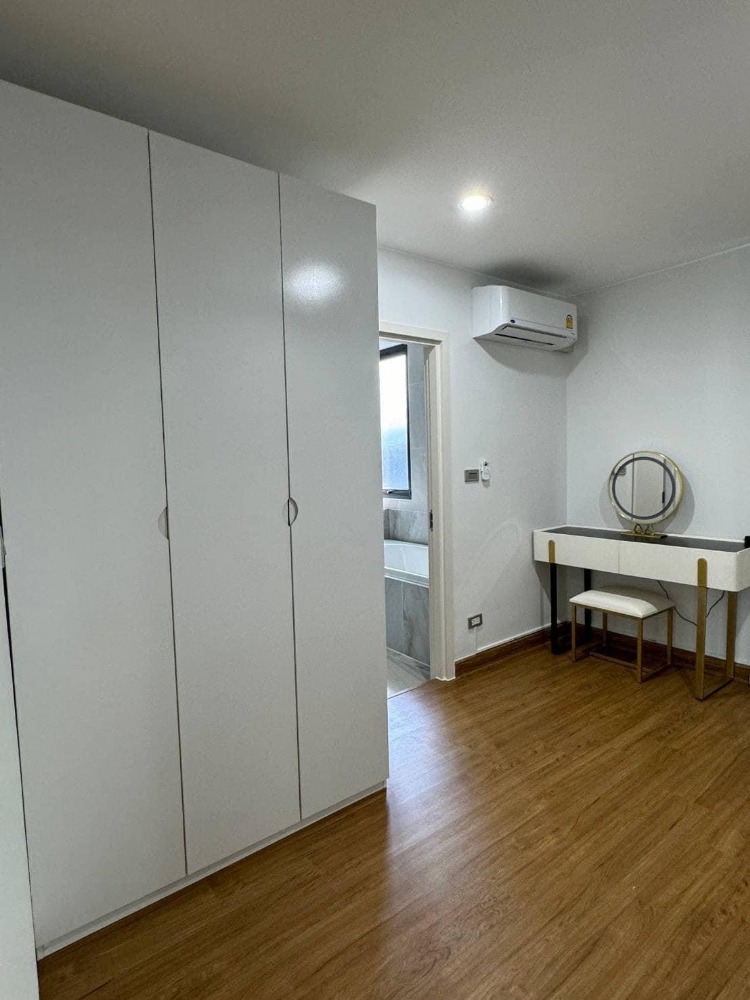 ทาวน์โฮม บ้านกลางเมือง คลาสเซ่ สุขุมวิท 77 / 3 ห้องนอน (ขาย), Baan Klang Muang Classe Sukhumvit 77 / Townhome 3 Bedrooms (FOR SALE) HL1632