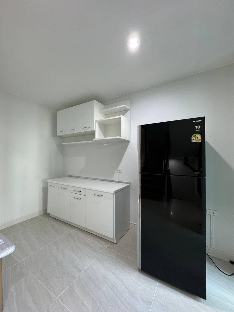 ทาวน์โฮม บ้านกลางเมือง คลาสเซ่ สุขุมวิท 77 / 3 ห้องนอน (ขาย), Baan Klang Muang Classe Sukhumvit 77 / Townhome 3 Bedrooms (FOR SALE) HL1632