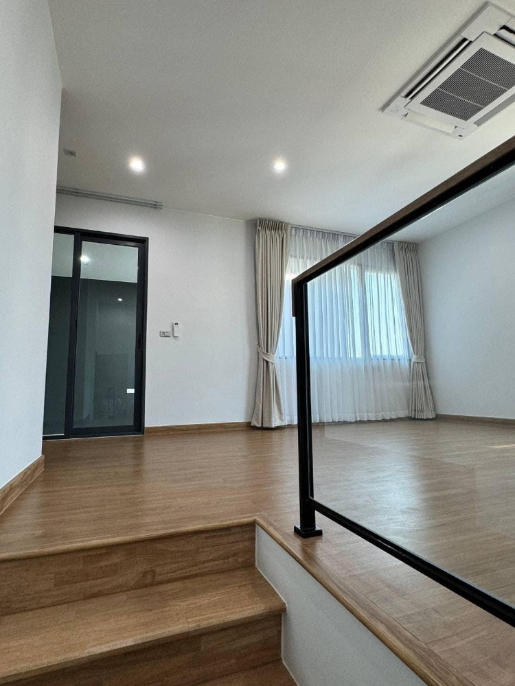 ทาวน์โฮม บ้านกลางเมือง คลาสเซ่ สุขุมวิท 77 / 3 ห้องนอน (ขาย), Baan Klang Muang Classe Sukhumvit 77 / Townhome 3 Bedrooms (FOR SALE) HL1632