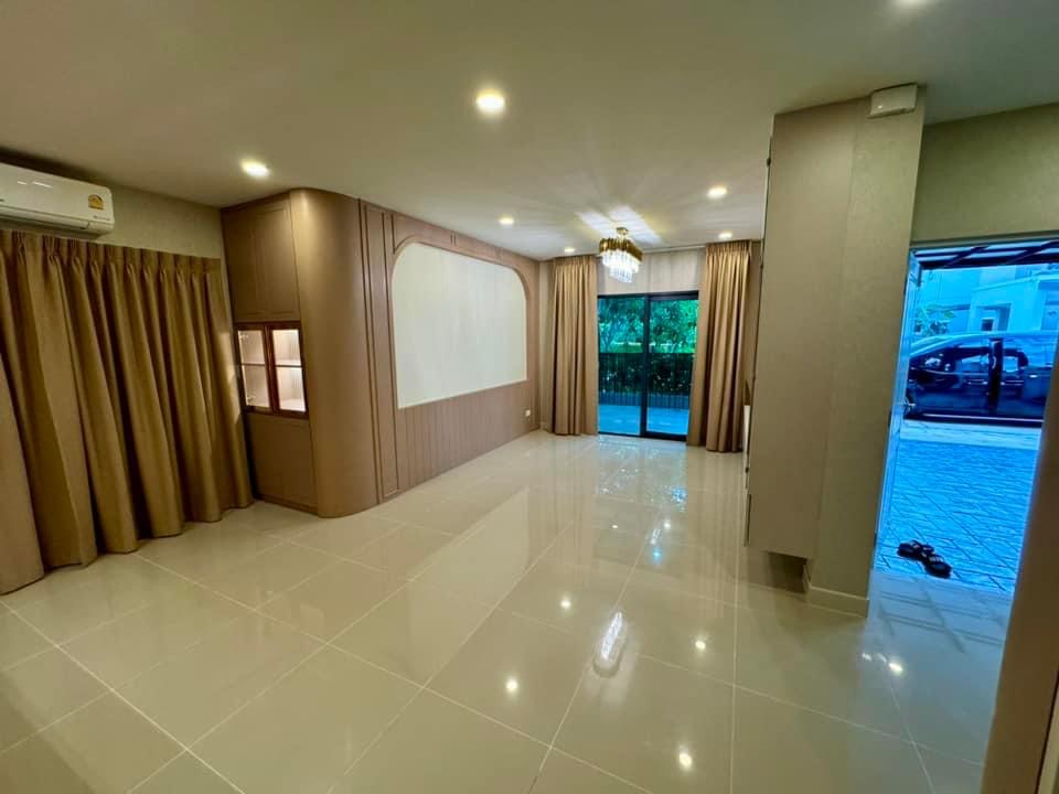 เซนโทร พระราม 2 - พุทธบูชา / 3 ห้องนอน (ขาย), Centro Rama 2 - Phutthabucha / 3 Bedrooms (SALE) DAO093