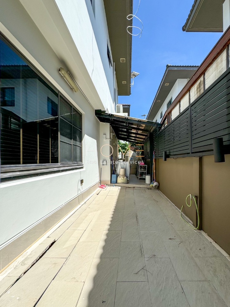 บ้านเดี่ยว มัณฑนา อ่อนนุช - วงแหวน 3 / 4 ห้องนอน (ขาย), Manthana Onnut - Wongwan 3 / Detached House 4 Bedrooms (FOR SALE) COF527