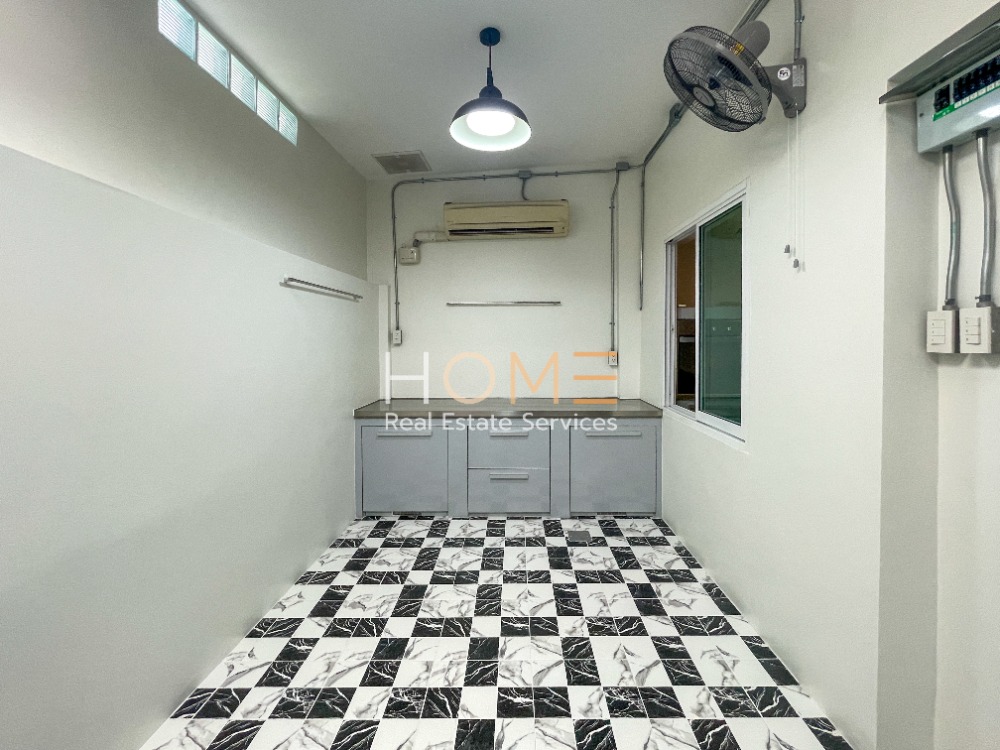 ทาวน์โฮม สุขุมวิท 49/13 / 3 ห้องนอน (ขาย), Townhome Sukhumvit 49/13 / 3 Bedrooms (FOR SALE) PALM787