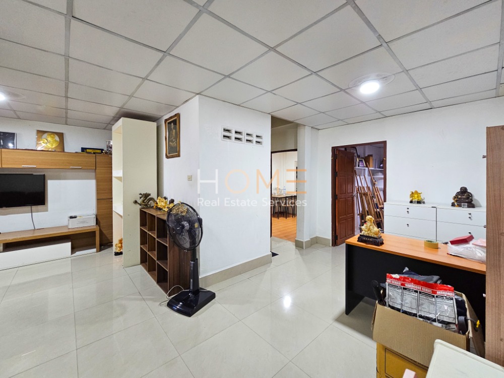 ทาวน์เฮ้าส์ พหลโยธิน 69/1 แยก 1 / 3 ห้องนอน (ขาย), Townhouse Phahonyothin 69 /1 แยก 1 / 3 Bedrooms (FOR SALE) TAN636