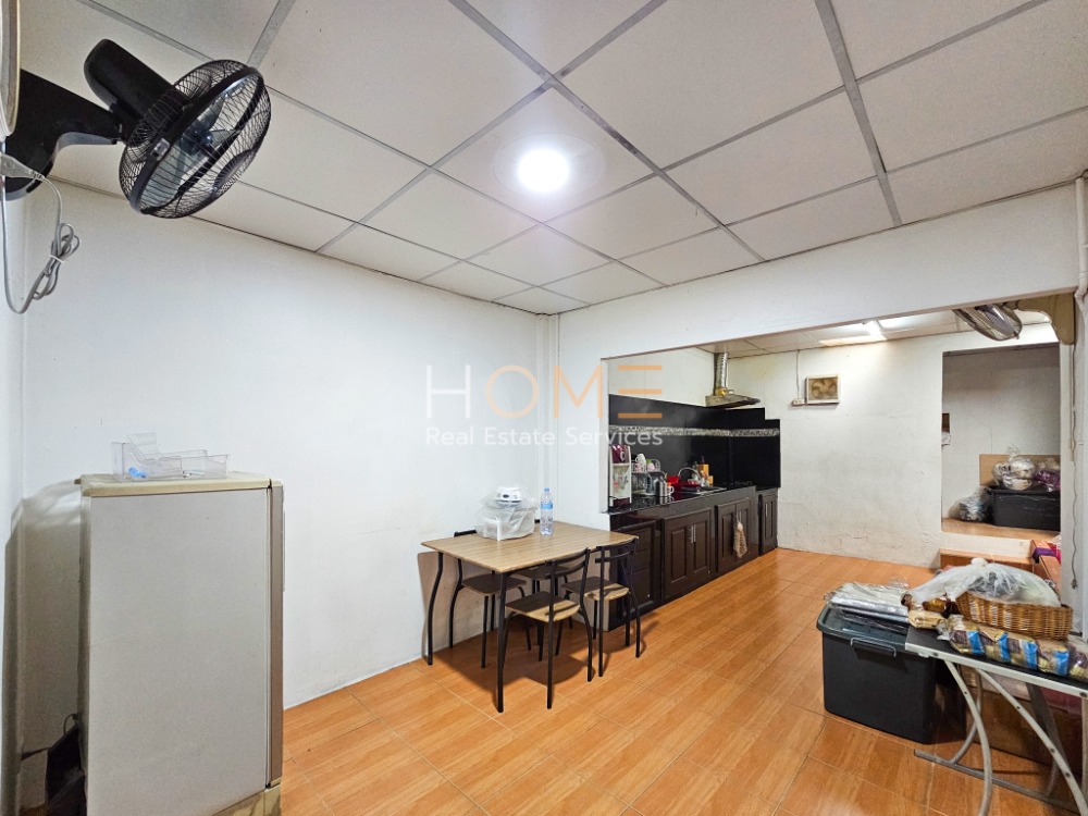 ทาวน์เฮ้าส์ พหลโยธิน 69/1 แยก 1 / 3 ห้องนอน (ขาย), Townhouse Phahonyothin 69 /1 แยก 1 / 3 Bedrooms (FOR SALE) TAN636