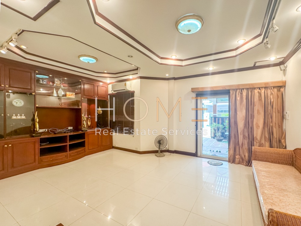 ทาวน์เฮ้าส์ หมู่บ้านเรือนแก้ว / 5 ห้องนอน (ขาย), Ruean Kaeo Village / Townhouse 5 Bedrooms (FOR SALE) KARN002