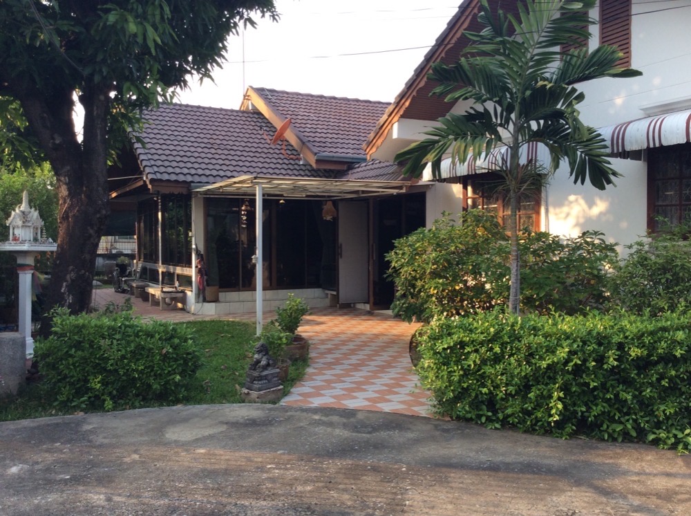 บ้านเดี่ยว หมู่บ้านเสริมมิตร ซอยนวมินทร์ 68 / 6 ห้องนอน (ขาย), Soem Mit Village Soi Nawamin 68 / Detached House 6 Bedrooms (FOR SALE) KARN023