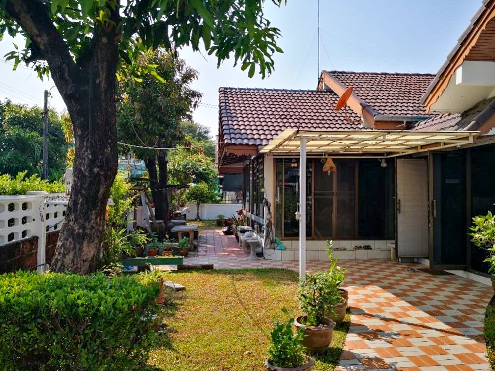 บ้านเดี่ยว หมู่บ้านเสริมมิตร ซอยนวมินทร์ 68 / 6 ห้องนอน (ขาย), Soem Mit Village Soi Nawamin 68 / Detached House 6 Bedrooms (FOR SALE) KARN023