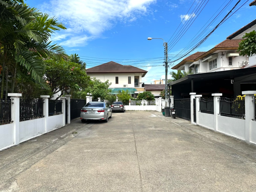 บ้านเดี่ยว กรองทอง อ่อนนุช 40 / 3 ห้องนอน (ขาย), Krongthong Onnut 40 / Detached House 3 Bedrooms (FOR SALE) PUY375