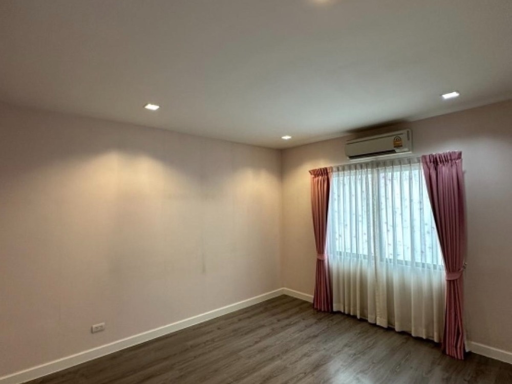 ทาวน์โฮม เพล็กซ์ เรสซิเดนซ์ เกษตร - นวมินทร์ / 3 ห้องนอน (ขาย), Plex Residence Kaset - Nawamin / Townhome 3 Bedrooms (FOR SALE) KARN010