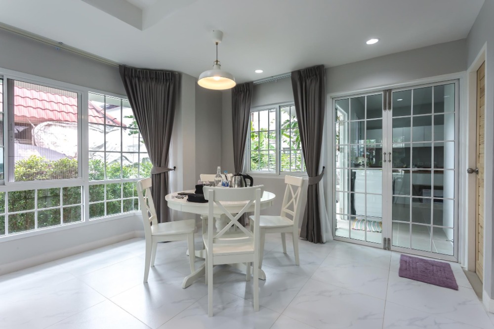 ทาวน์โฮม บ้านลัดดาว สุขุมวิท 68 / 3 ห้องนอน (ขาย), Baan Lat Dao Sukhumvit 68 / Townhome 3 Bedrooms (FOR SALE) PUY357