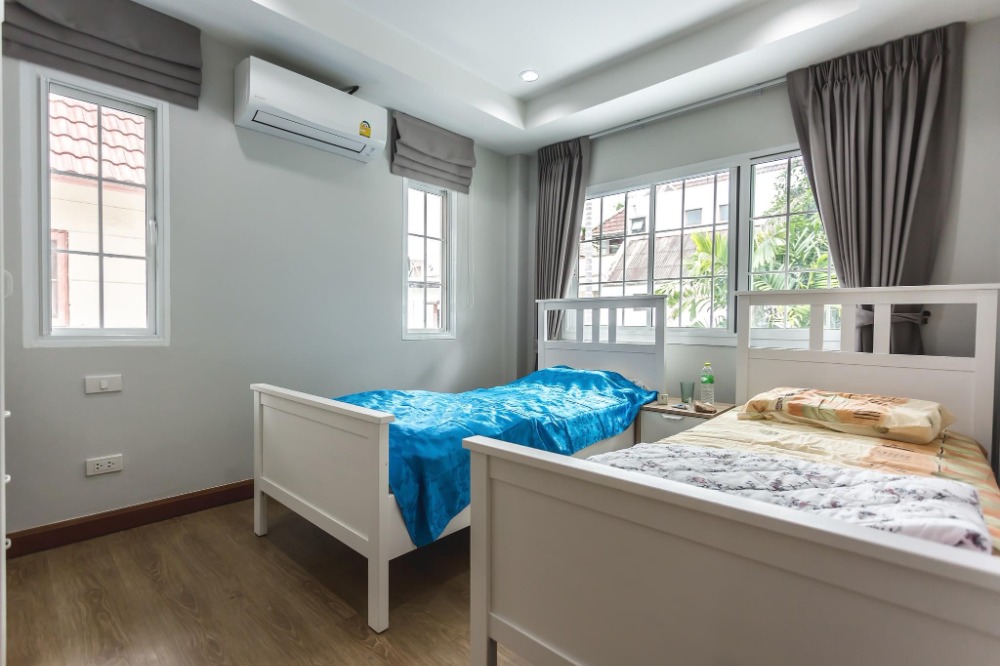 ทาวน์โฮม บ้านลัดดาว สุขุมวิท 68 / 3 ห้องนอน (ขาย), Baan Lat Dao Sukhumvit 68 / Townhome 3 Bedrooms (FOR SALE) PUY357