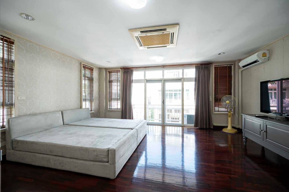 ทาวน์เฮ้าส์ บ้านหงส์นคร สุขุมวิท 54 / 4 ห้องนอน (ขาย), Baan Hong Nakorn Sukhumvit 54 / Townhouse 4 Bedrooms (FOR SALE) PUY360