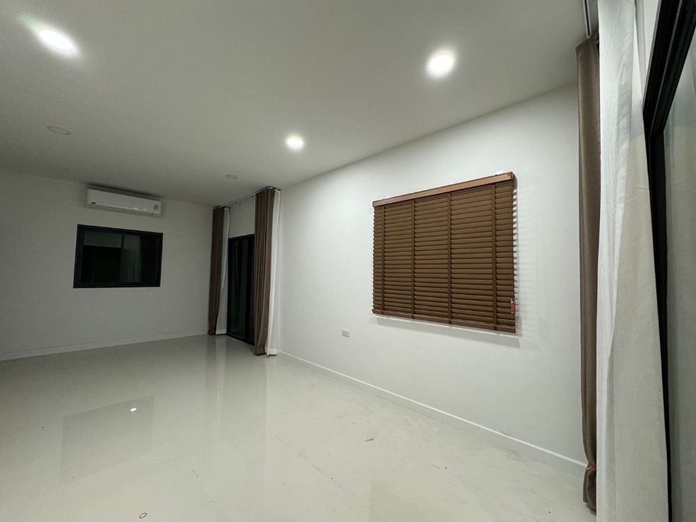 บ้านเดี่ยว มณีรินทร์ มิดทาวน์ ซอย 12 / 4 ห้องนอน (ขาย), Maneerin Midtown Soi 12 / Detached House 4 Bedrooms (FOR SALE) NEWC003