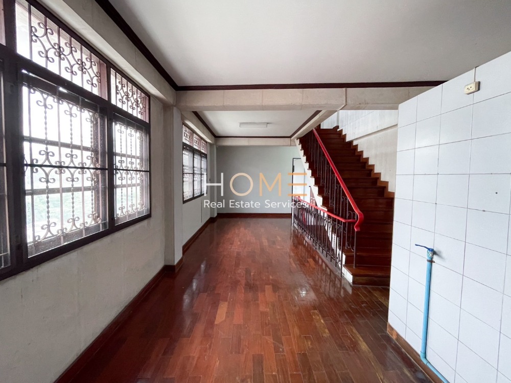 อาคารพาณิชย์ ซอยเพชรเกษม 38 / 3 ห้องนอน (ขาย), Commercial building Soi Phetkasem 38 / 3 Bedrooms (SALE) MHOW237