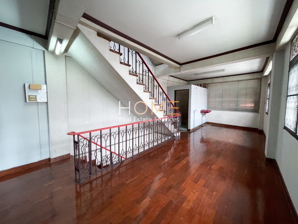 อาคารพาณิชย์ ซอยเพชรเกษม 38 / 3 ห้องนอน (ขาย), Commercial building Soi Phetkasem 38 / 3 Bedrooms (SALE) MHOW237