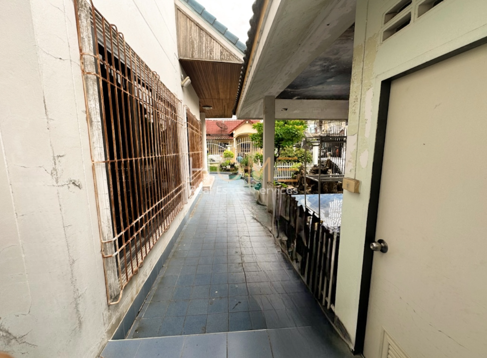 บ้านเดี่ยว หมู่บ้านชัยตระกูลทอง ศรีราชา / 5 ห้องนอน (ขาย), Chai Trakun Thong Village Sriracha / Detached House 5 Bedrooms (FOR SALE) NEWC129