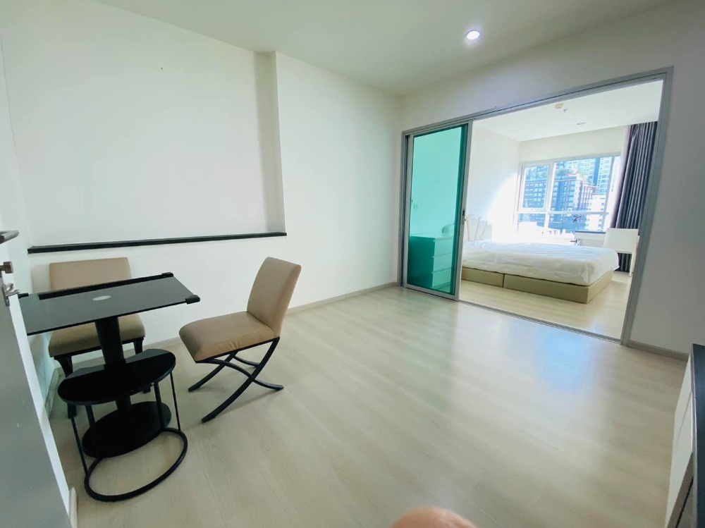 Life Ratchadapisek / 1 Bedroom (SALE WITH TENANT), ไลฟ์ รัชดาภิเษก / 1 ห้องนอน (ขายพร้อมผู้เช่า) LIL035