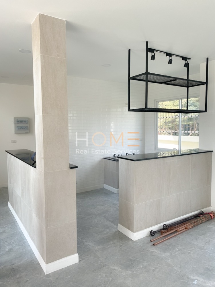 บ้านเดี่ยว พูลวิลล่าบางพระ ซอยบ้านลุงเทิ้ม / 4 ห้องนอน (ขาย), Pool Villa Bang Phra Soi Baan Lung Term / Detached House 4 Bedrooms (FOR SALE) NEWC029