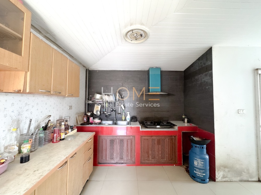 ทาวน์โฮม คริสตัล พลัส ศรีราชา / 3 ห้องนอน (ขาย), Crystal Plus Sriracha / Townhome 3 Bedrooms (FOR SALE) NEWC030