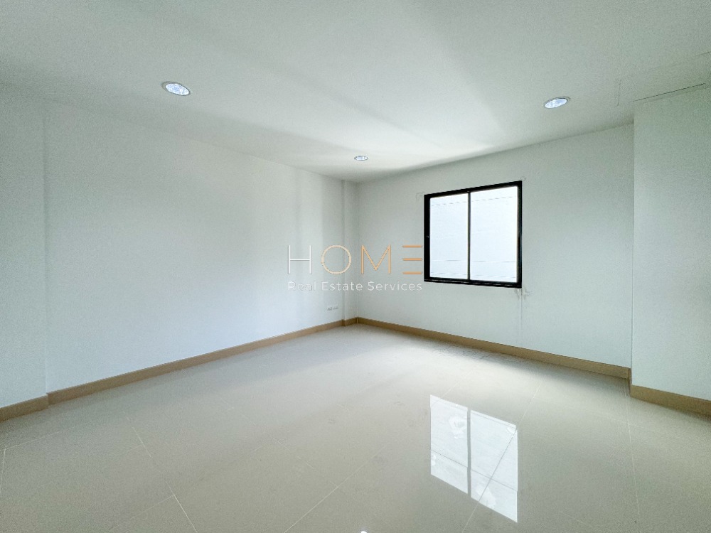 โฮมออฟฟิศ ซิตี้ลิงก์ พระราม 9 - ศรีนครินทร์ / 5 ห้องนอน (ขาย), City Link Rama 9 - Srinakarin / Home Office 5 Bedrooms (FOR SALE) COF539