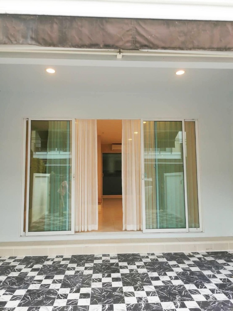 ทาวน์โฮม บ้านกลางเมือง เกษตร - นวมินทร์ / 3 ห้องนอน (ขาย), Baan Klang Muang Kaset - Nawamin / Townhome 3 Bedrooms (FOR SALE) KARN071