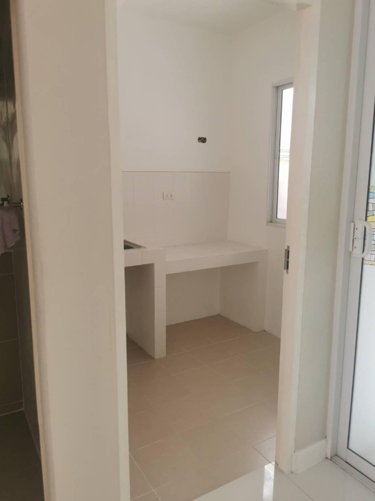 ทาวน์โฮม บ้านกลางเมือง เกษตร - นวมินทร์ / 3 ห้องนอน (ขาย), Baan Klang Muang Kaset - Nawamin / Townhome 3 Bedrooms (FOR SALE) KARN071