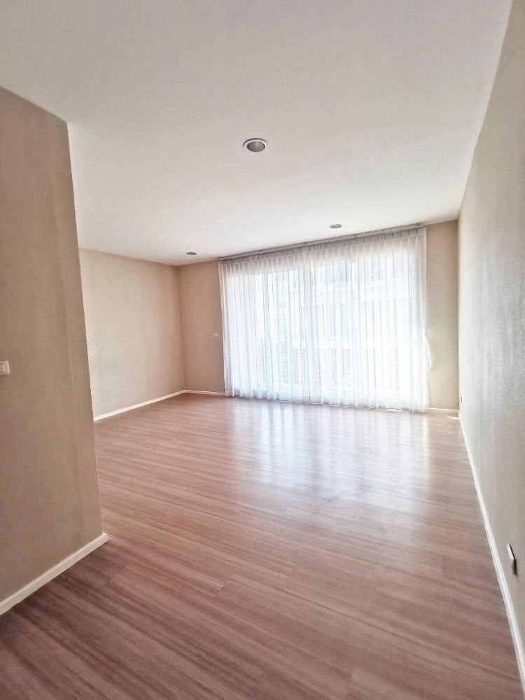 ทาวน์โฮม บ้านกลางเมือง เกษตร - นวมินทร์ / 3 ห้องนอน (ขาย), Baan Klang Muang Kaset - Nawamin / Townhome 3 Bedrooms (FOR SALE) KARN071