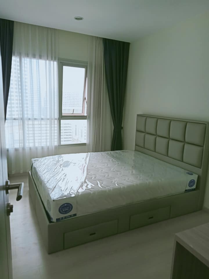 Life Ratchadapisek / 1 Bedroom (SALE WITH TENANT), ไลฟ์ รัชดาภิเษก / 1 ห้องนอน (ขายพร้อมผู้เช่า) LIL153