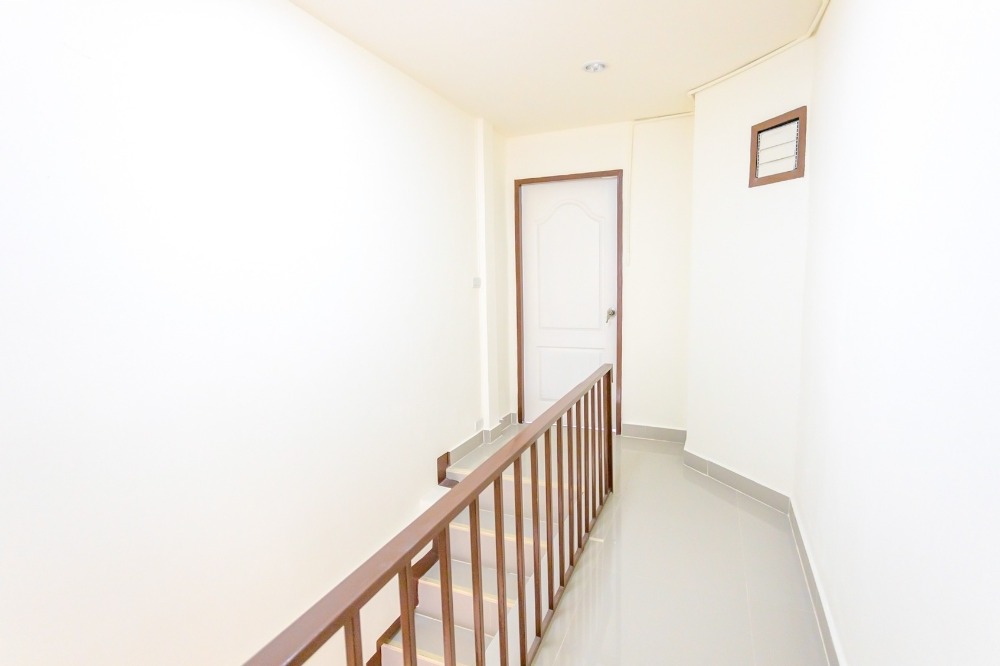 ทาวน์โฮม ลาดพร้าว 128/4 / 5 ห้องนอน (ขาย), Townhome , Lat Phrao 128/4 / 5 Bedrooms (FOR SALE) JANG179