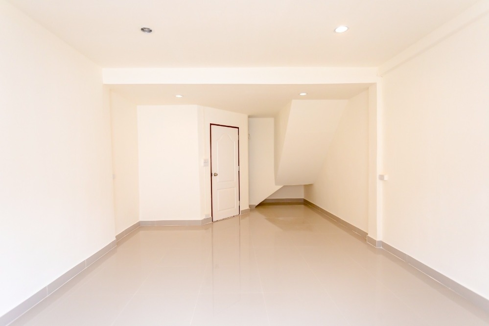 ทาวน์โฮม ลาดพร้าว 128/4 / 5 ห้องนอน (ขาย), Townhome , Lat Phrao 128/4 / 5 Bedrooms (FOR SALE) JANG179