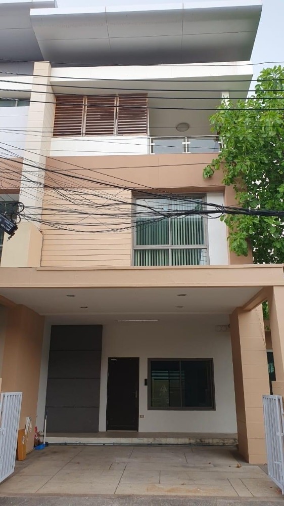 ภัทร โมทาวน์ / 3 ห้องนอน (ขาย), Pattra Mo Town / 3 Bedrooms (SALE) FAH006