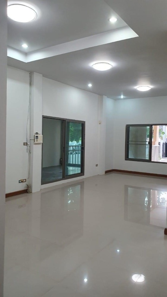 ภัทร โมทาวน์ / 3 ห้องนอน (ขาย), Pattra Mo Town / 3 Bedrooms (SALE) FAH006