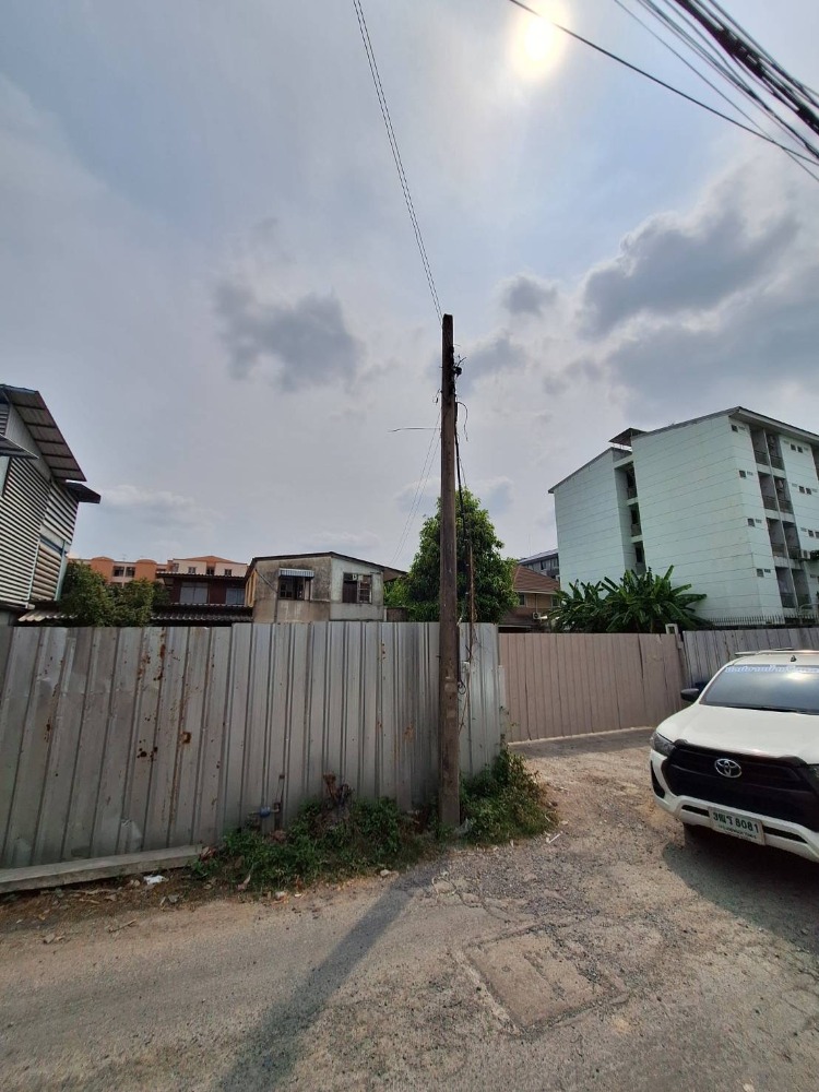 ที่ดิน เลียบคลองประปา / (ขาย), Land along Khlong Prapa / (SALE) FAH095