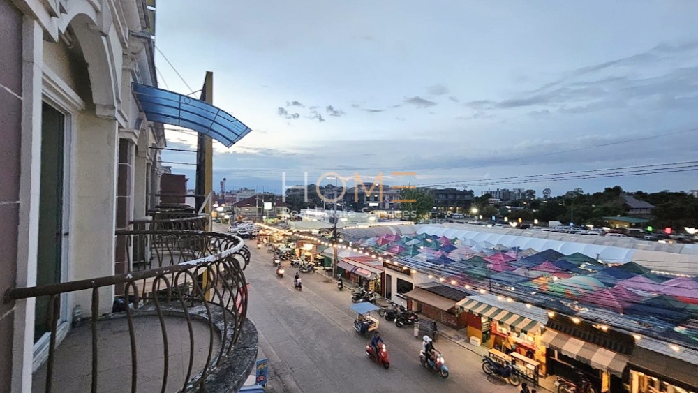 อาคารพาณิชย์ ตรงข้ามตลาดไนท์บางเสร่ / (ขาย), Commercial building opposite Bang Saray Night Market / (SALE) NEWC157