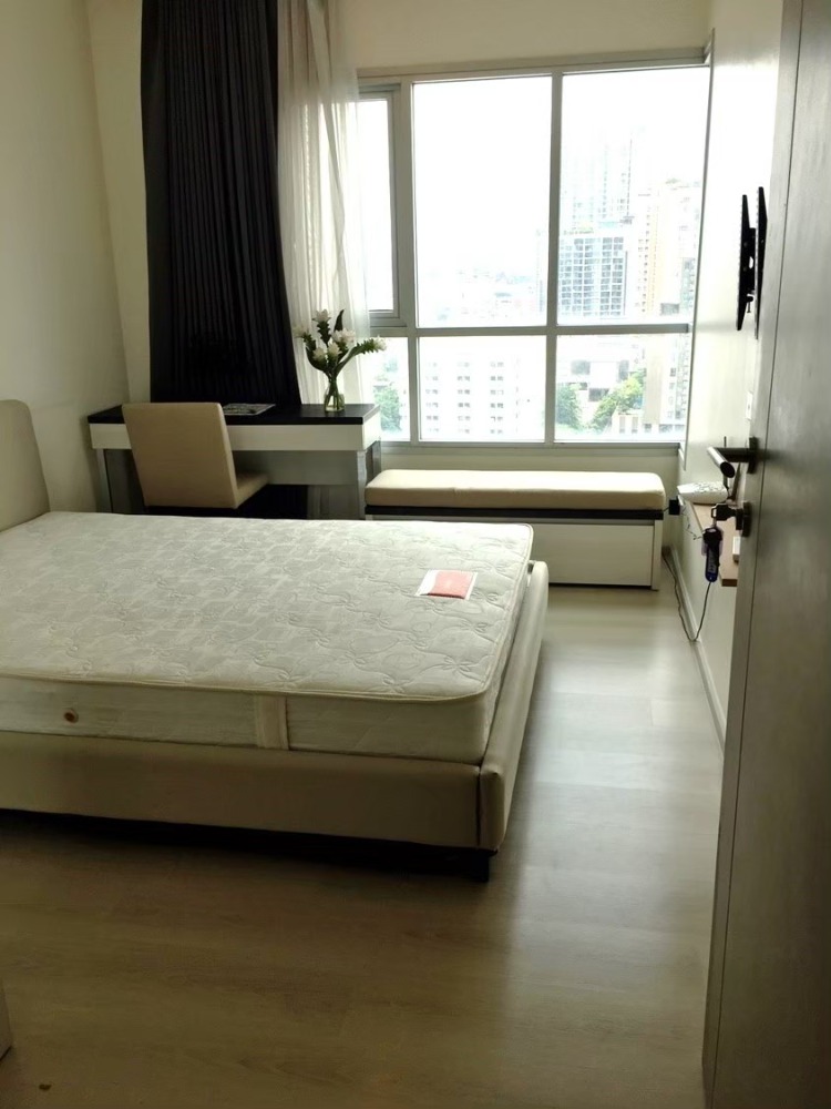 Life Ratchadapisek / 1 Bedroom (SALE WITH TENANT), ไลฟ์ รัชดาภิเษก / 1 ห้องนอน (ขายพร้อมผู้เช่า) LIL164