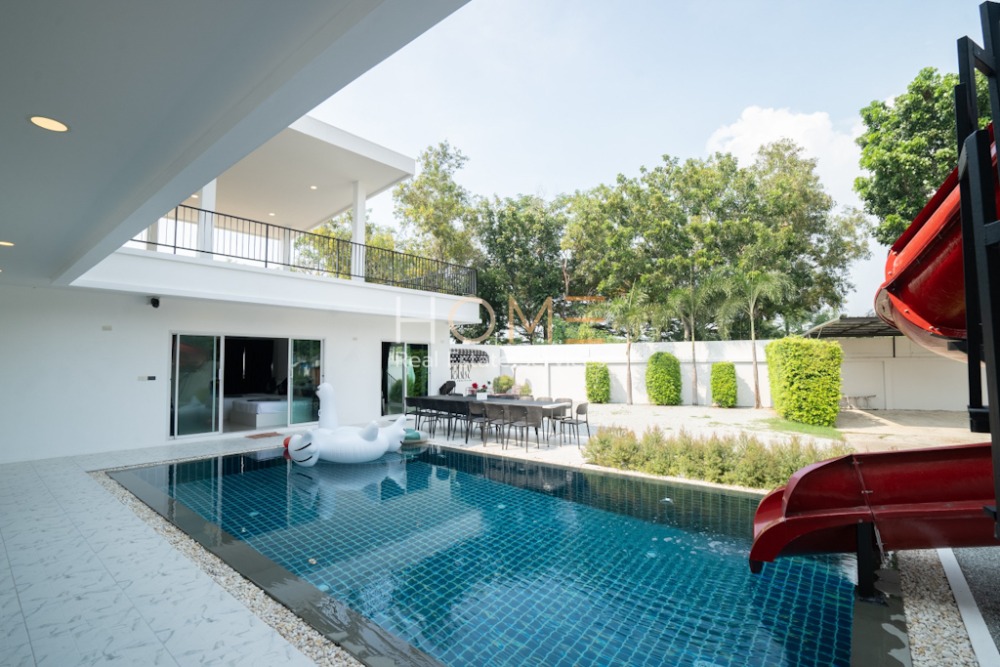 ฮอลลี่ เฮ้าส์ พูลวิลล่า พัทยา / 6 ห้องนอน (ขายพร้อมผู้เช่า), Holly house Pool villa Pattaya / 6 Bedrooms (SALE WITH TENANT) NEWC162