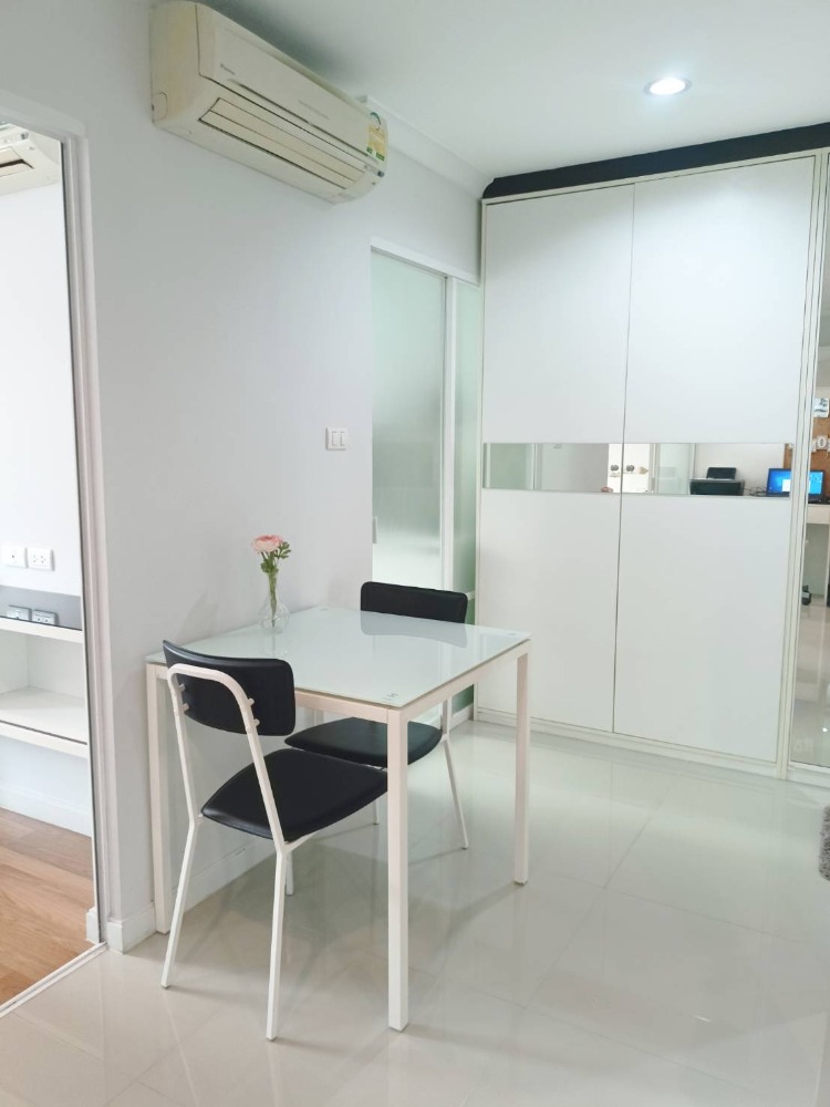 Lumpini Place Rama 9 - Ratchada / 1 Bedroom (SALE WITH TENANT), ลุมพินี เพลส พระราม 9 - รัชดา / 1 ห้องนอน (ขายพร้อมผู้เช่า) LIL050