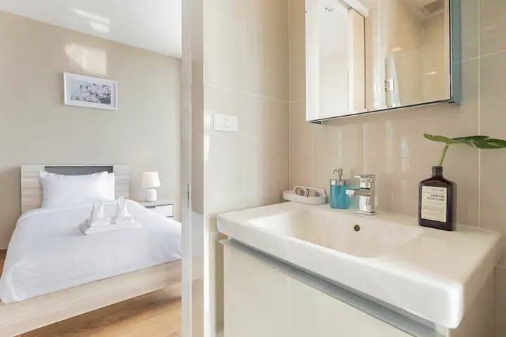 Park Origin Phrom Phong / 2 Bedrooms (SALE WITH TENANT), พาร์ค ออริจิ้น พร้อมพงษ์ / 2 ห้องนอน (ขายพร้อมผู้เช่า) HL1740