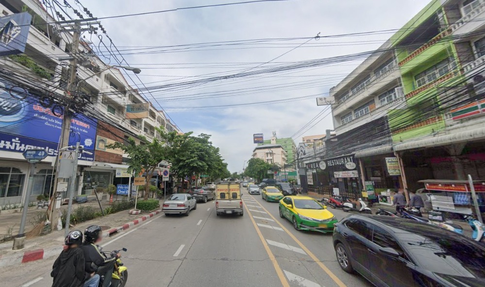 อาคารพาณิชย์ ซอยอุดมสุข 49 / 4.5 ชั้น (ขาย), Commercial Building Soi Udomsuk 49 / 4.5 Storey (FOR SALE) PUY376