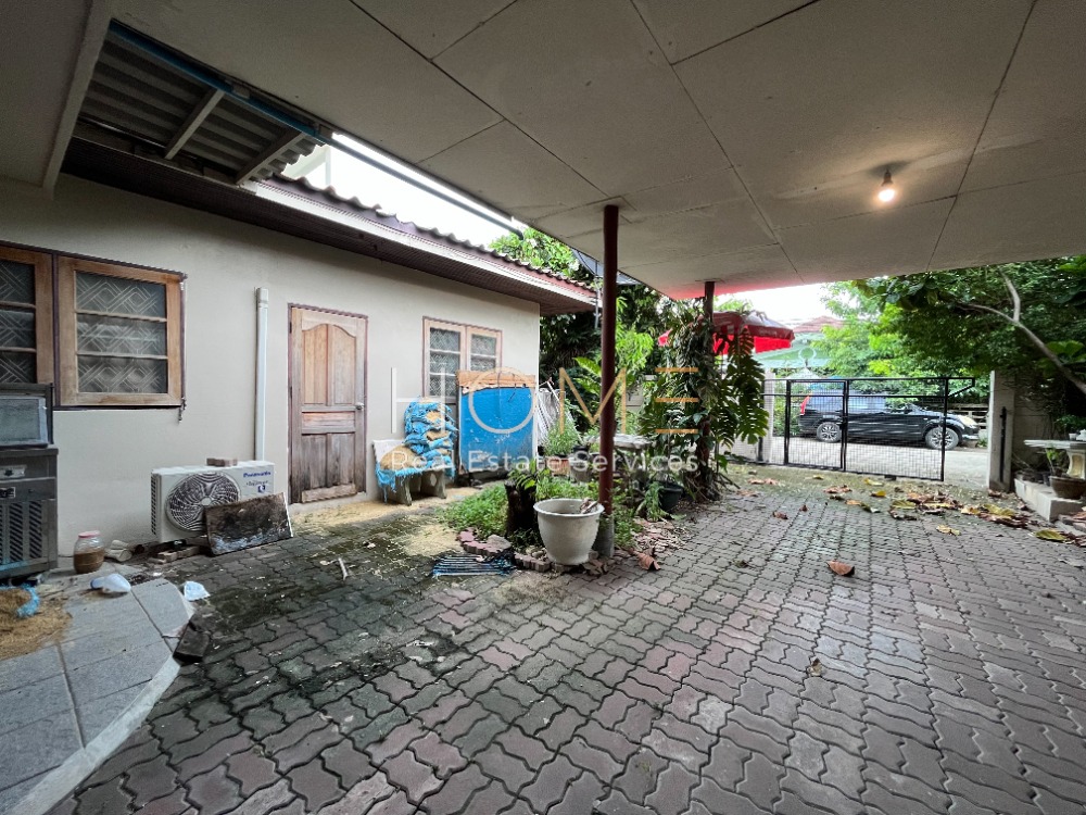 บ้านเดี่ยว บ้านเดี่ยว โชคชัย 4 ซอย 54 / 3 ห้องนอน (ขาย), Detached House Chokchai 4 Soi 54 / 3 Bedrooms (FOR SALE) RUK811