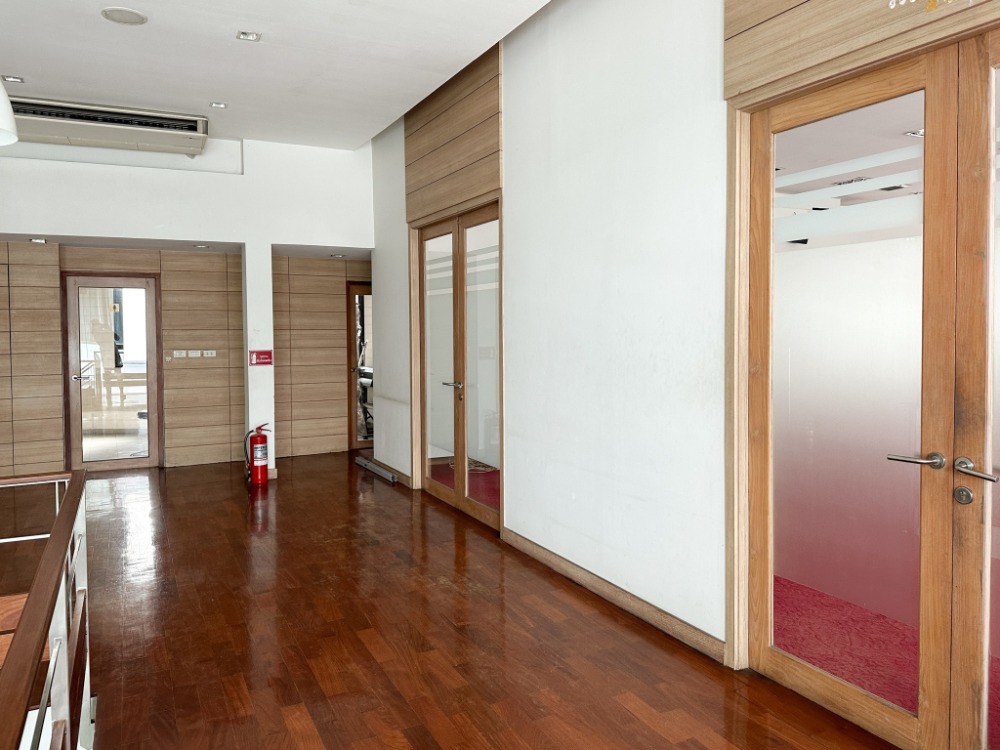 อาคารพาณิชย์ BTS เอกมัย / 4 คูหา (ขาย), Commercial Building BTS Ekamai / 4 Units (SALE) PALM800