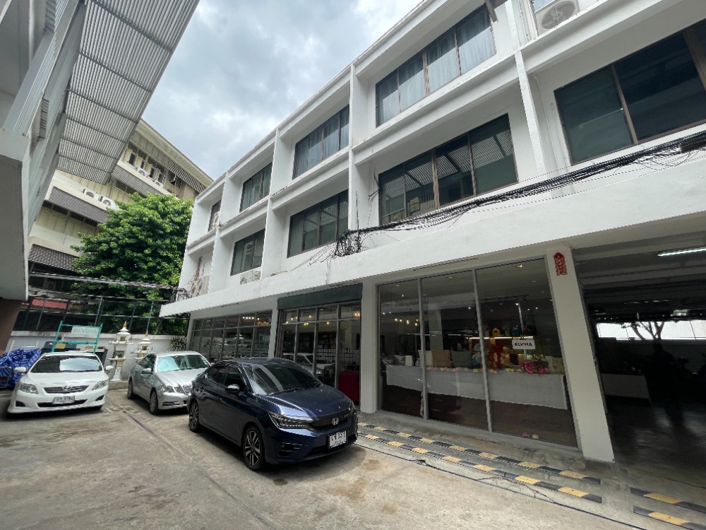 อาคารพาณิชย์ BTS เอกมัย / 6 คูหา (ขาย), Commercial Building BTS Ekamai / 6 Units (SALE) PALM801