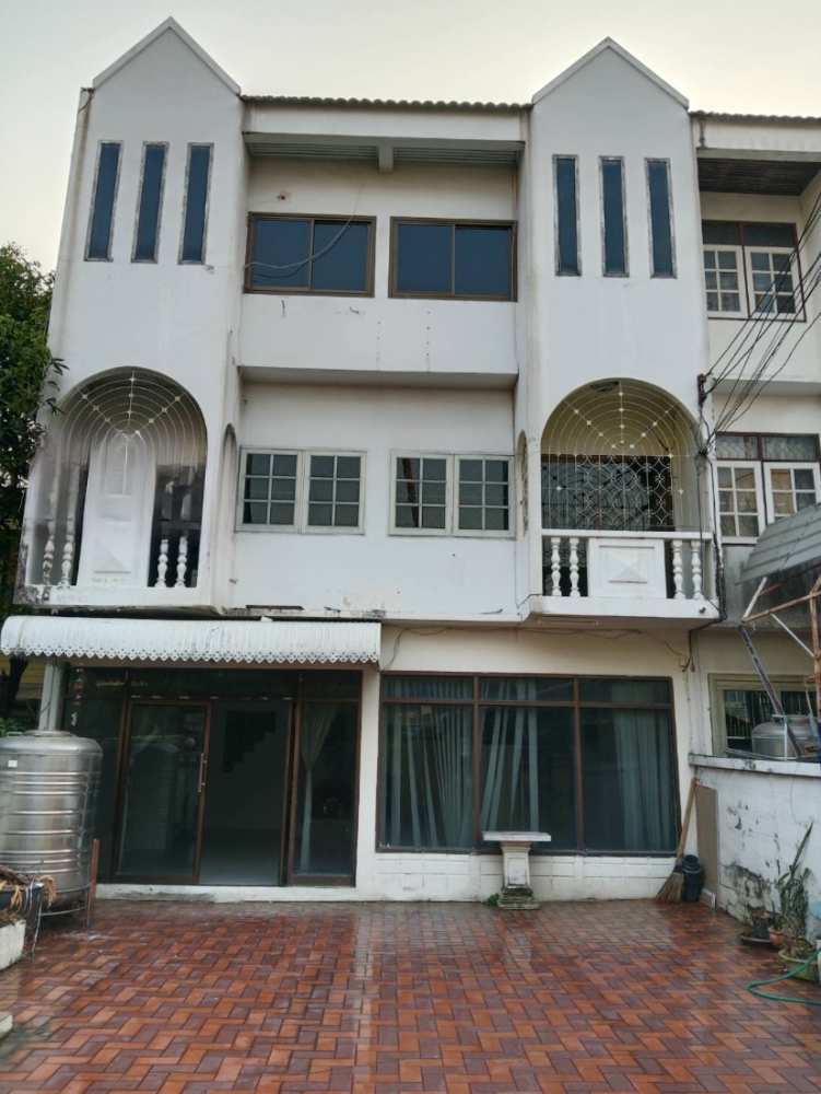 ทาวน์เฮาส์ ประชาชื่น 39 / 6 ห้องนอน (ขาย), Townhouse Prachachuen 39 / 6 Bedrooms (SALE) FAH132