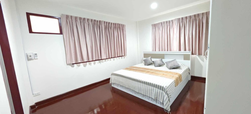 หมู่บ้านประชาชื่น ซอยสามัคคี 63 / 3 ห้องนอน (ขาย), Prachachuen Village Soi Samakkhi 63 / 3 Bedrooms (SALE) FAH154