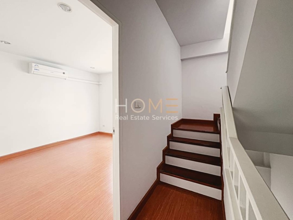 ทาวน์เฮ้าส์ ซอยอาภาศิริ สุทธิสาร / 4 ห้องนอน (ขาย), Townhouse Soi Arpasiri Sutthisan / 4 Bedrooms (FOR SALE) MEAW525