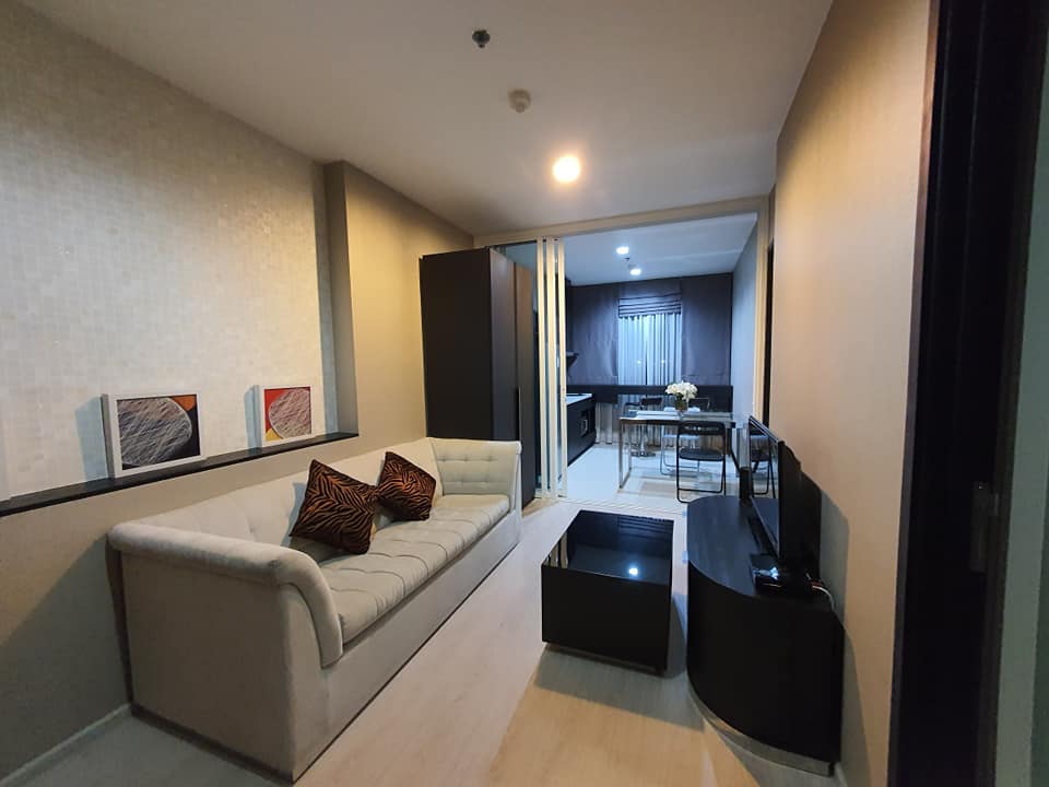 Rhythm Sukhumvit 44/1 / 1 Bedroom (SALE WITH TENANT), ริธึ่ม สุขุมวิท 44/1 / 1 ห้องนอน (ขายพร้อมผู้เช่า) HL705