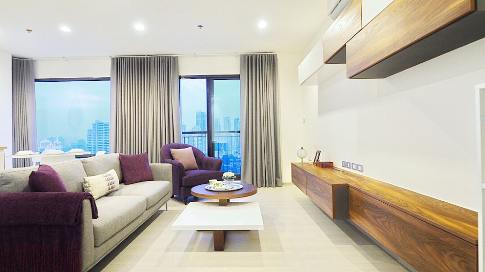 Rhythm Sukhumvit 36 - 38 / 2 Bedrooms (SALE WITH TENANT), ริทึ่ม สุขุมวิท 36 - 38 / 2 ห้องนอน (ขายพร้อมผู้เช่า) HL708