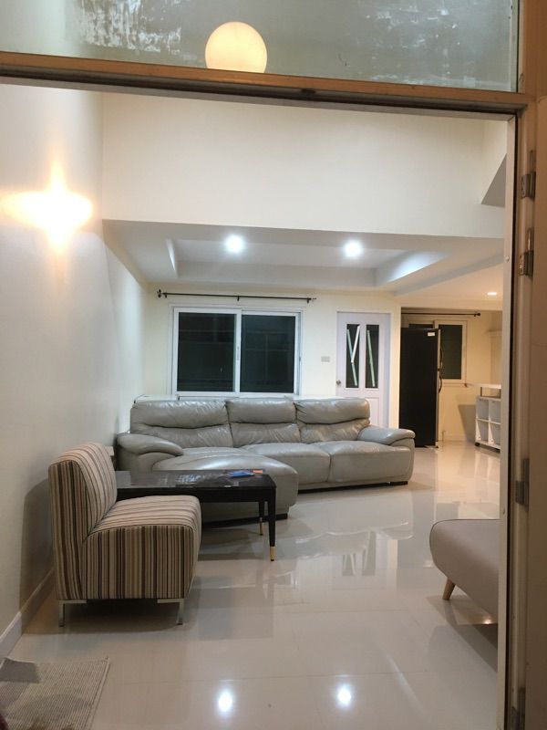 ทาวน์โฮม บุษราคัม เพลส / 5 ห้องนอน (ขาย), Bussarakam Place / Townhome 5 Bedrooms (FOR SALE) MEAW528