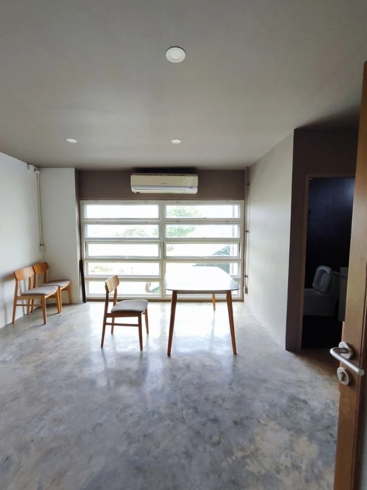 ทาวน์โฮม รัชดา 32 / 5 ห้องนอน (ขาย), Townhome Ratchada 32 / 5 Bedrooms (FOR SALE) MEAW530